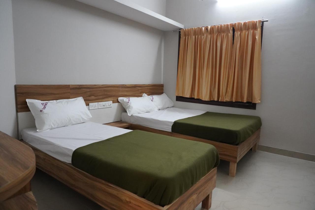 Empark Homestay Bangalore Bagian luar foto