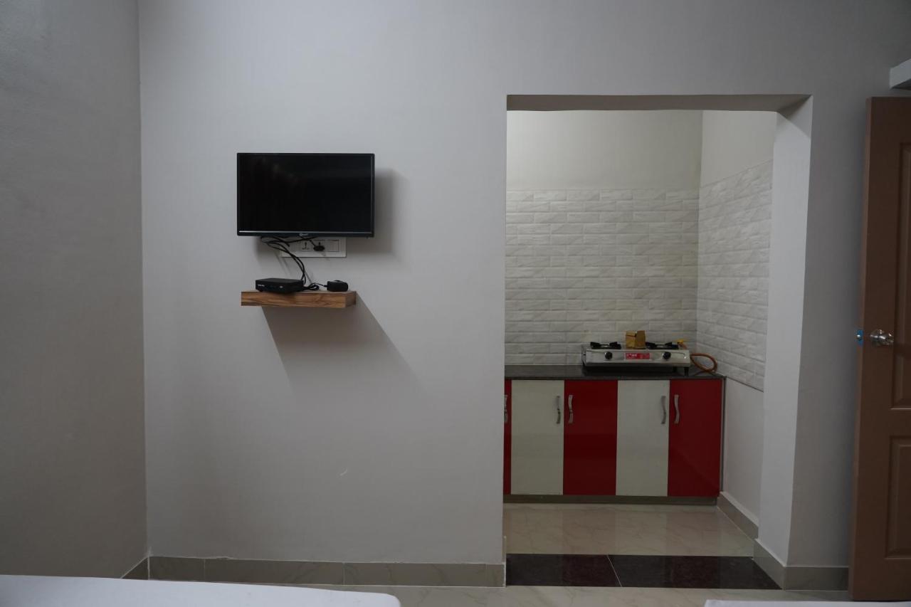 Empark Homestay Bangalore Bagian luar foto